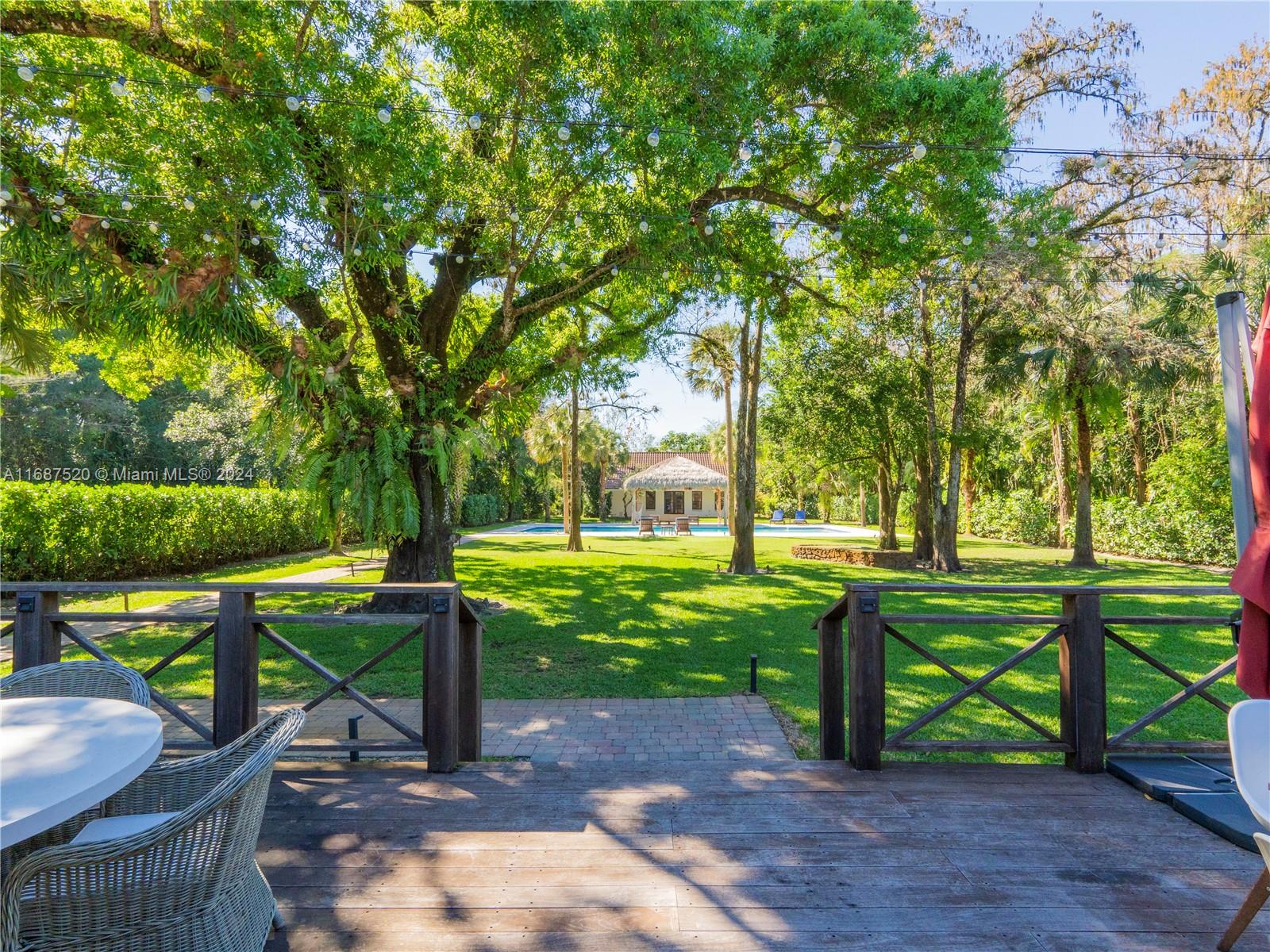 PLANTATION - Residential