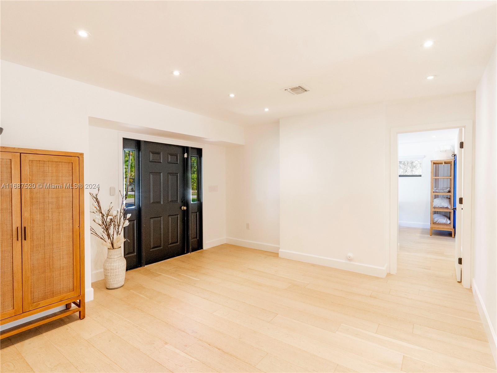 PLANTATION - Residential