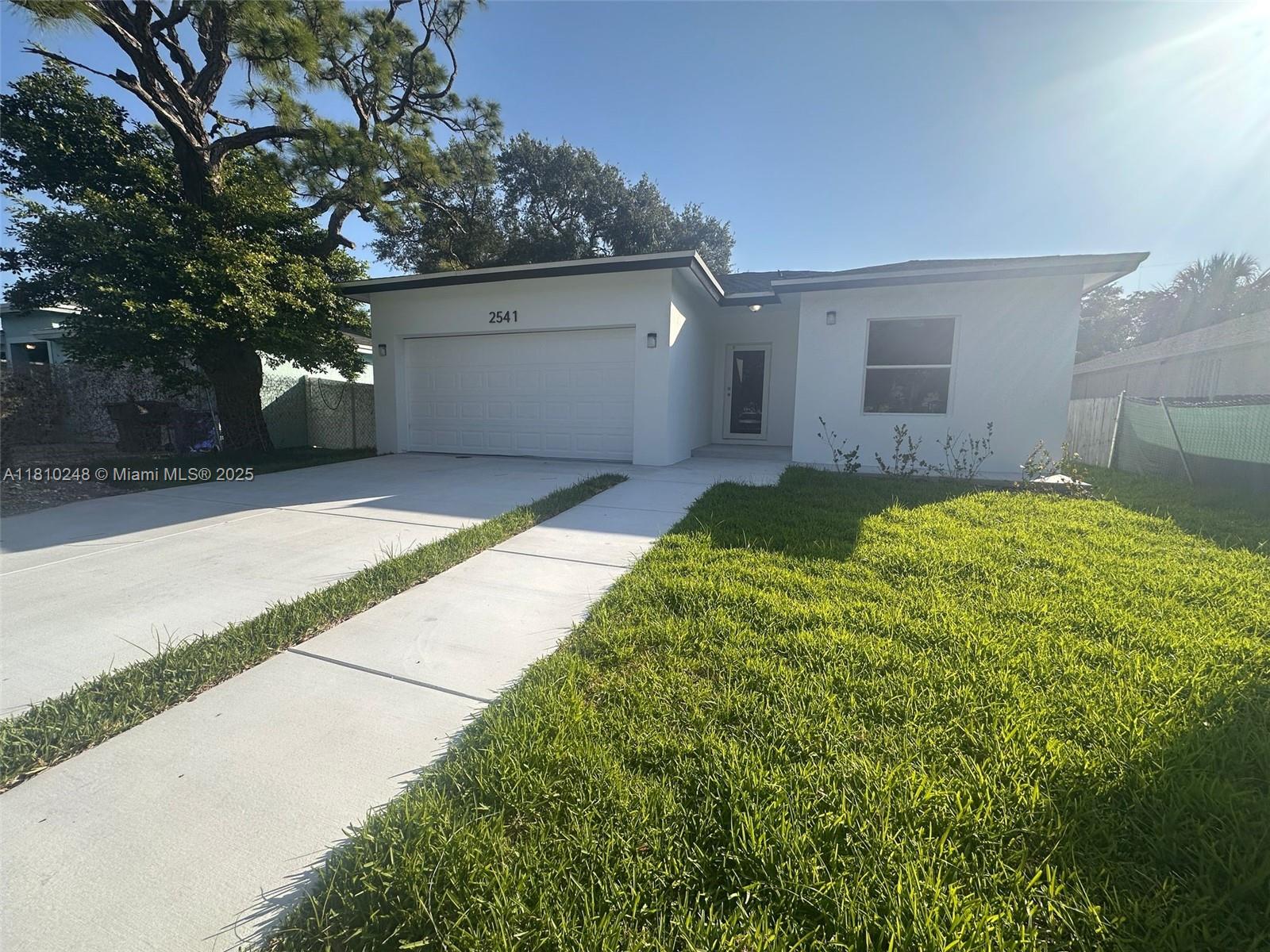 2541 Nw 9th St, Fort Lauderdale, Broward County, Florida - 3 Bedrooms  
3 Bathrooms - 