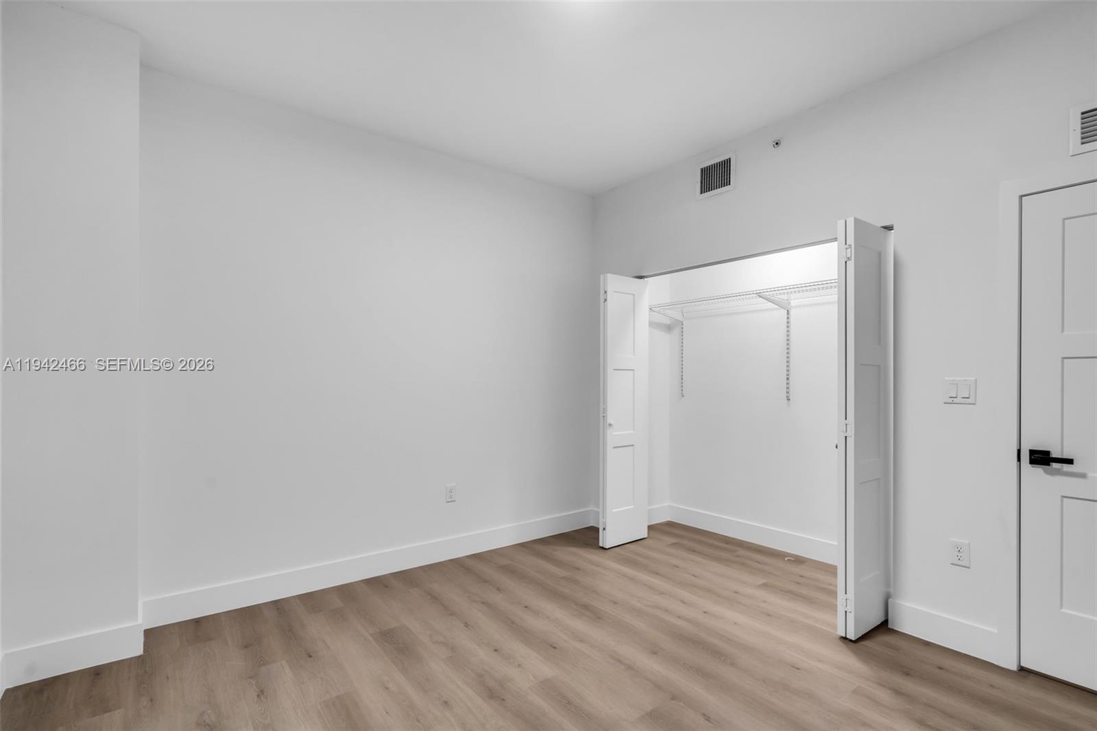 GARDEN CITY - Residential Lease