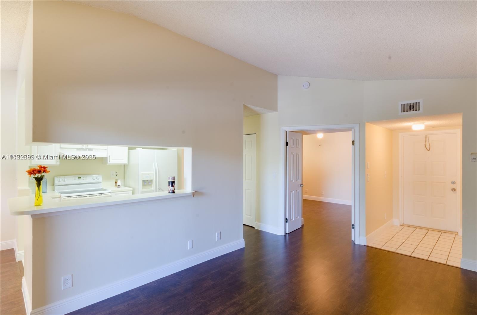 9855 Westview Dr 728