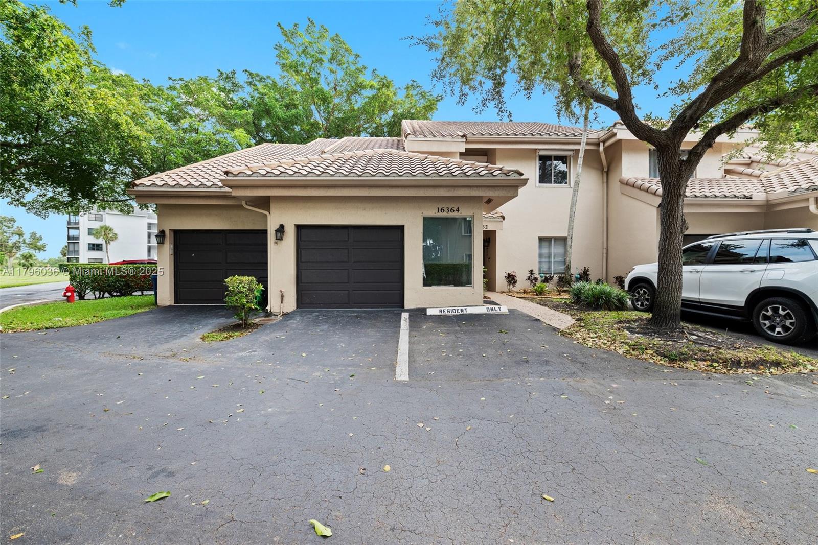 Rental Property at 16364 Malibu Dr 40, Weston, Broward County, Florida - Bedrooms: 2 
Bathrooms: 2  - $3,300 MO.