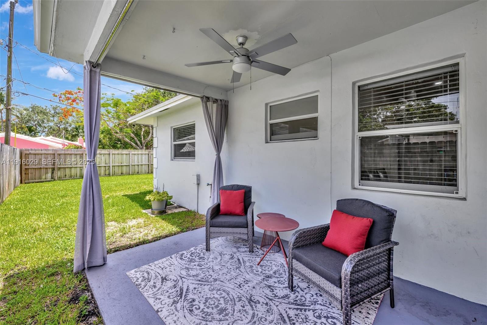 LAUDERDALE - Residential Lease