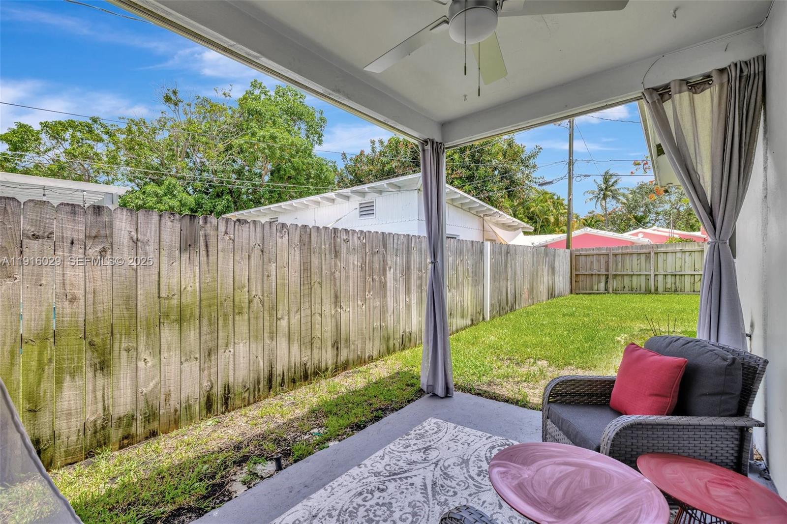 LAUDERDALE - Residential Lease