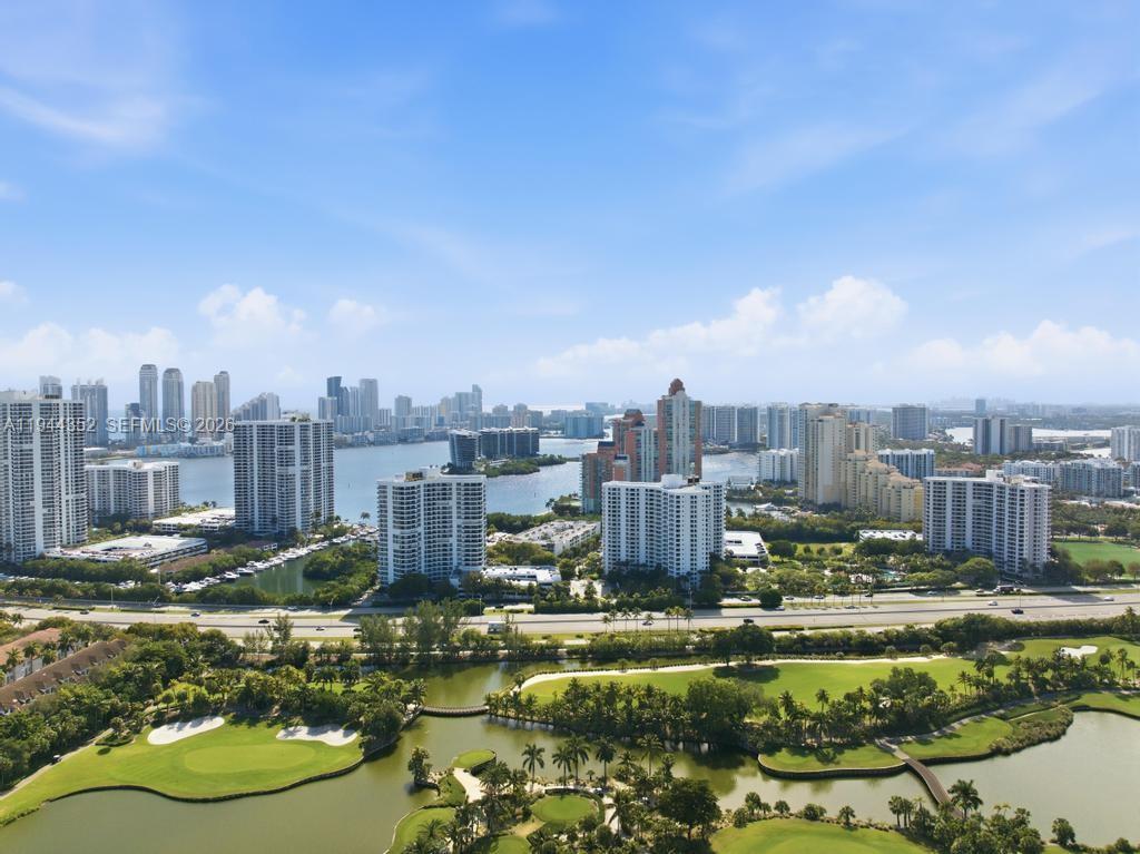 SOUTHVIEW AT AVENTURA CON - Residential