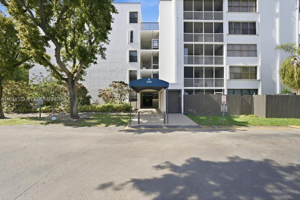 SOUTHVIEW AT AVENTURA CON - Residential