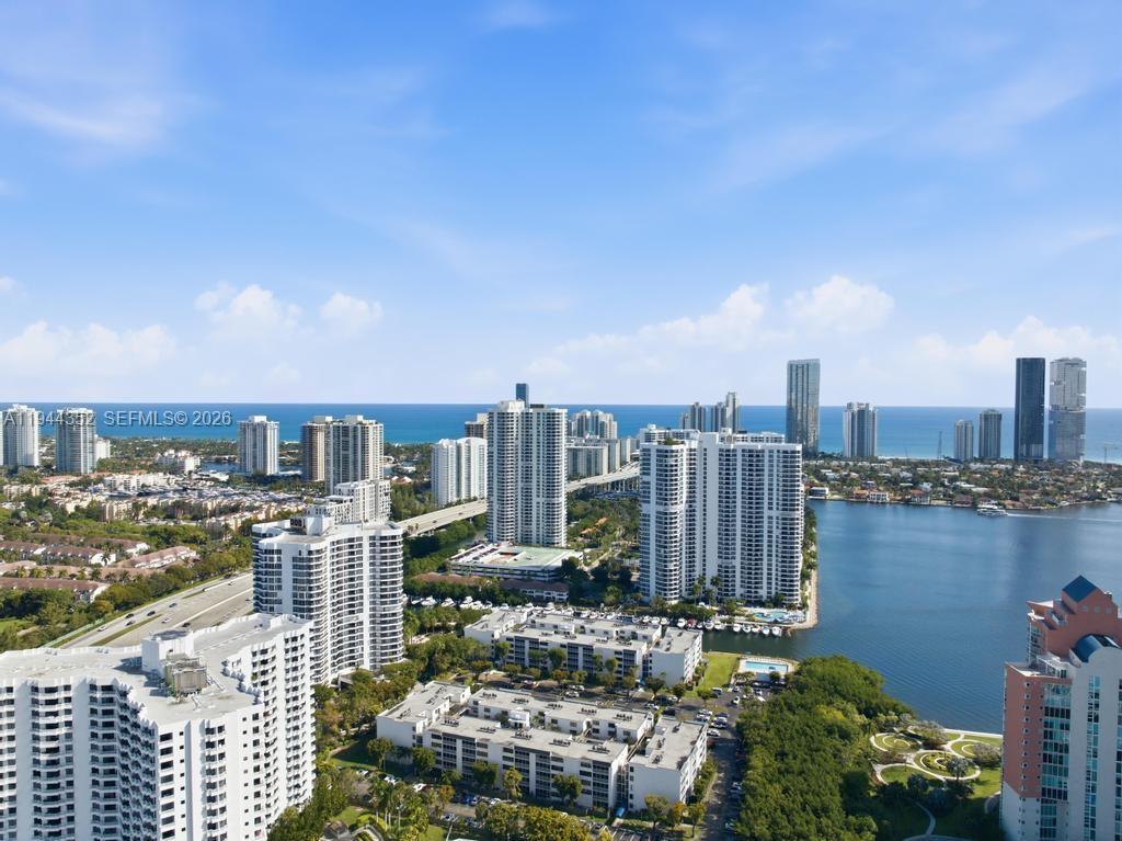 SOUTHVIEW AT AVENTURA CON - Residential