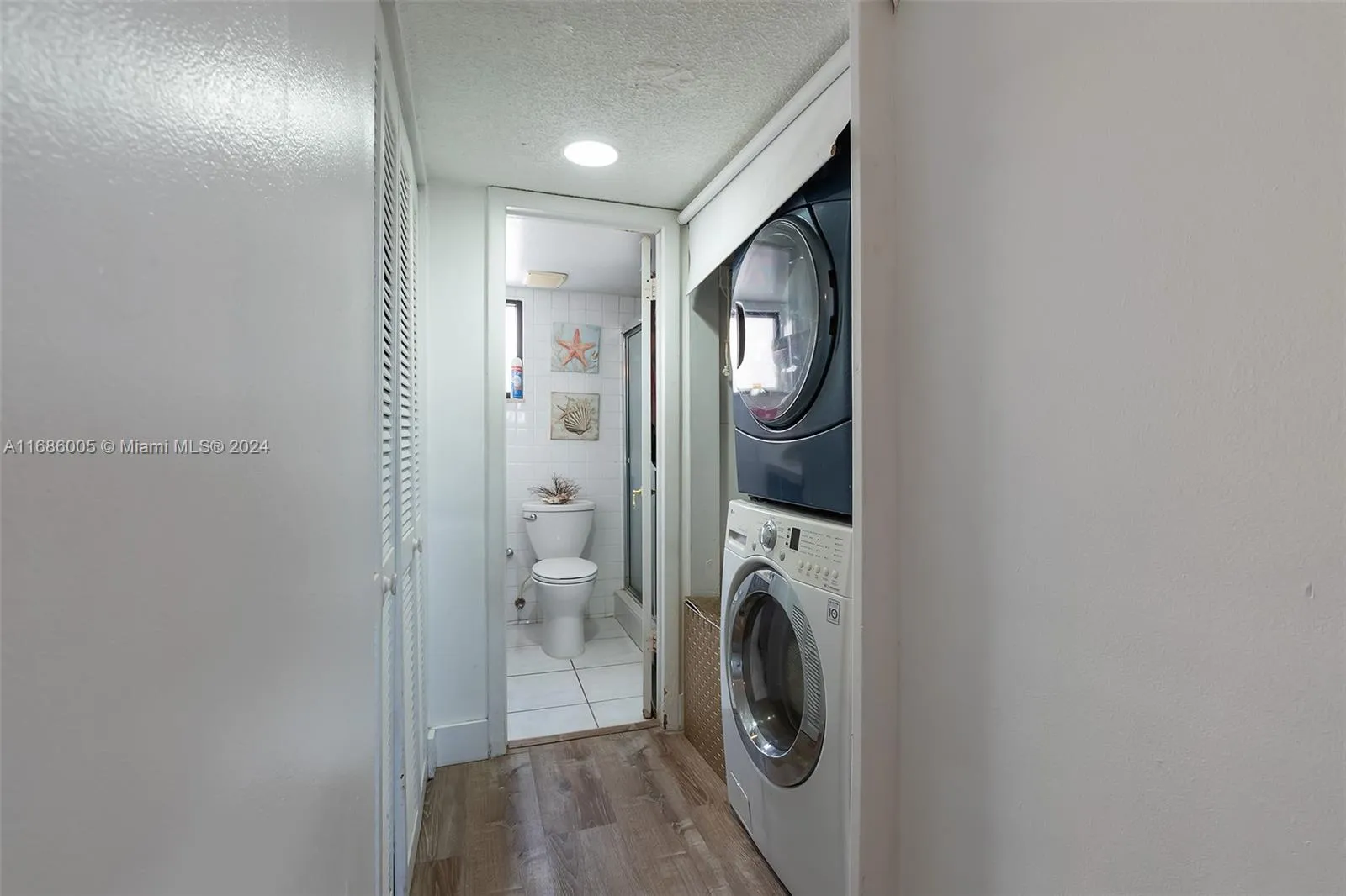 Miami Beach, Florida 33141, United States, 2 Bedrooms Bedrooms, ,2 BathroomsBathrooms,Residential,Active,35511