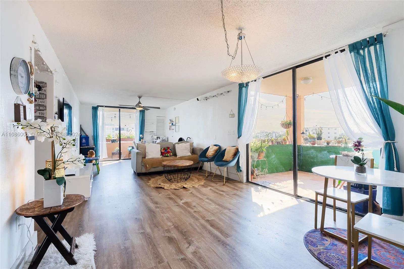 Miami Beach, Florida 33141, United States, 2 Bedrooms Bedrooms, ,2 BathroomsBathrooms,Residential,Active,35511