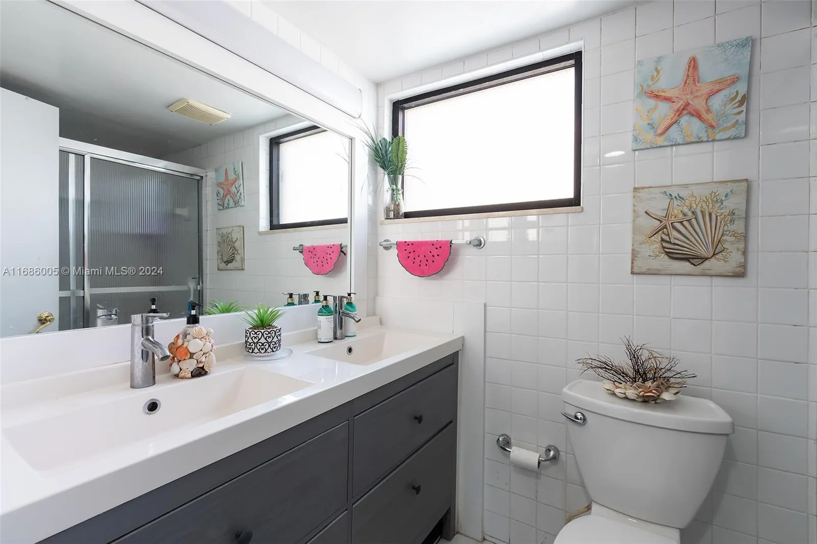 Miami Beach, Florida 33141, United States, 2 Bedrooms Bedrooms, ,2 BathroomsBathrooms,Residential,Active,35511