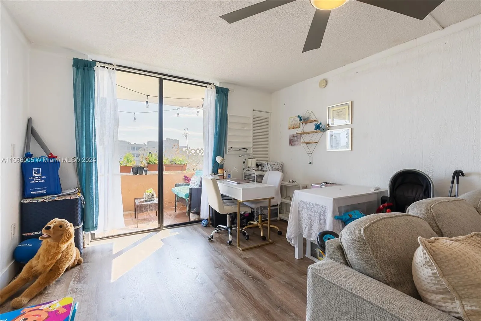 Miami Beach, Florida 33141, United States, 2 Bedrooms Bedrooms, ,2 BathroomsBathrooms,Residential,Active,35511