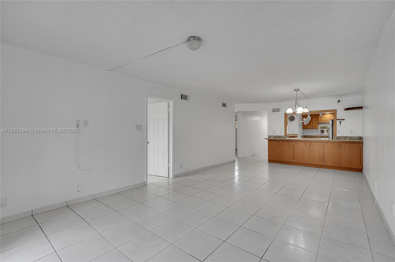 HOLLYBROOK GOLF AND - Residential