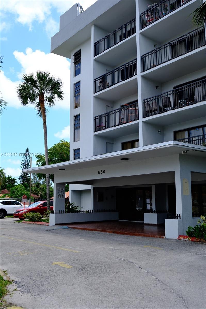 VICTORY GARDENS CONDO - Residential