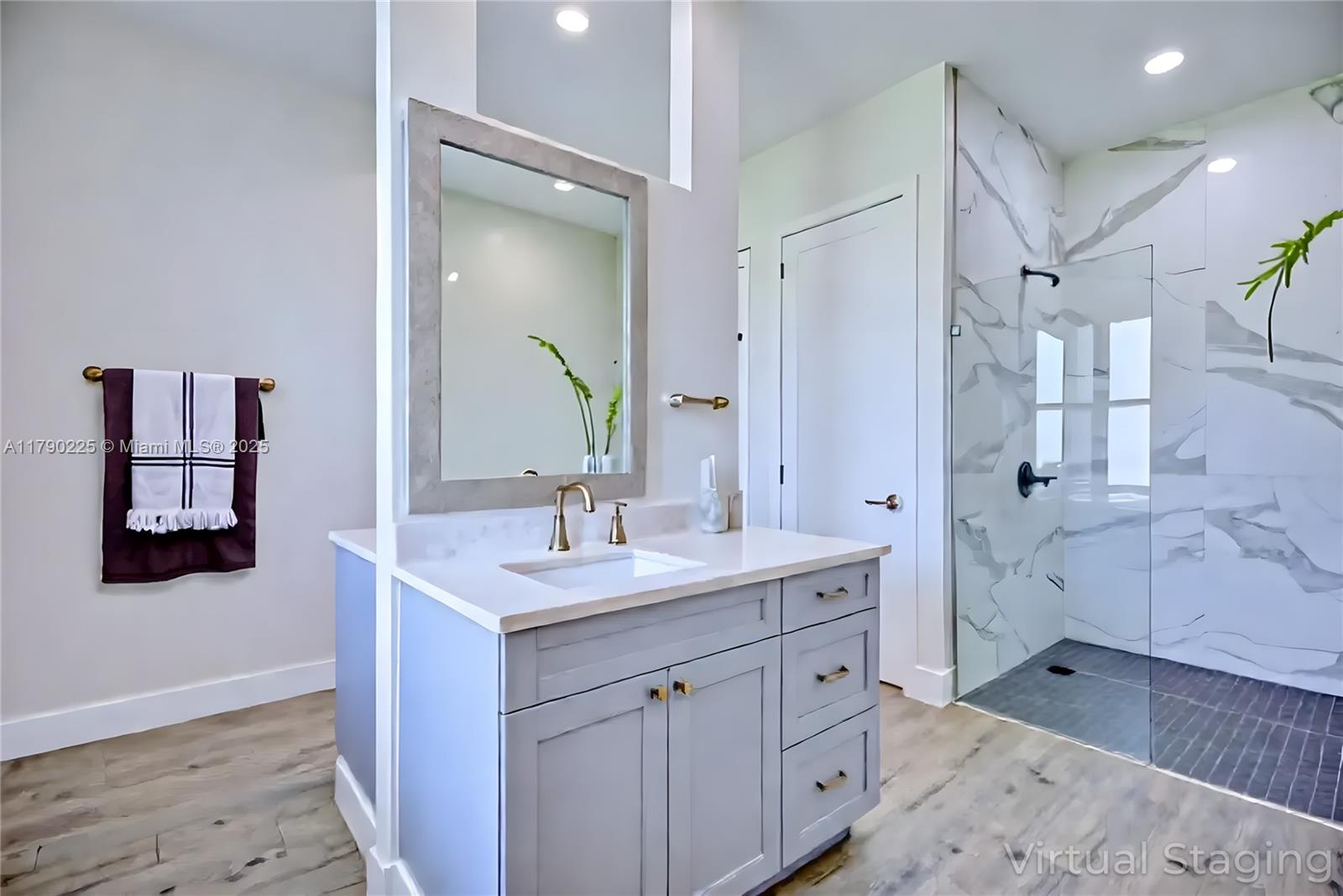 SUN N LAKES OF SEBRING.GOL - Residential