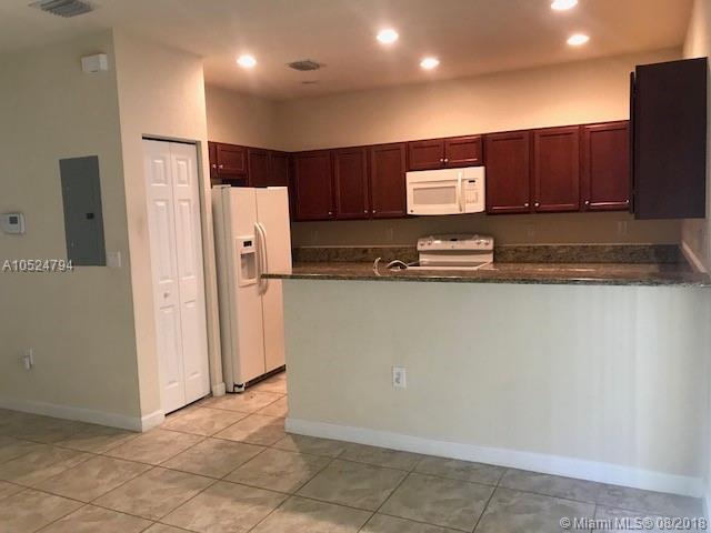 LAKES BY THE BAY EVE REPL - Residential Lease