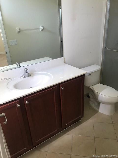 LAKES BY THE BAY EVE REPL - Residential Lease