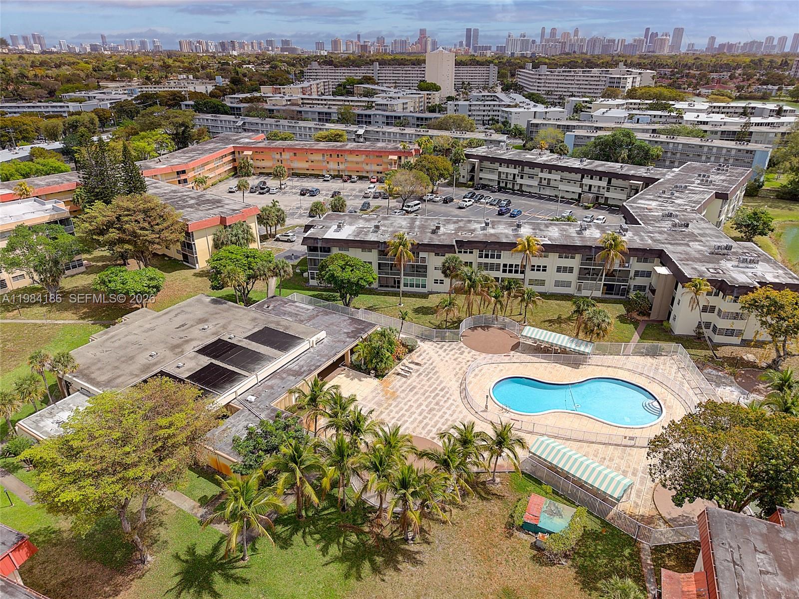 FIFTH HORIZONS CONDO - Residential