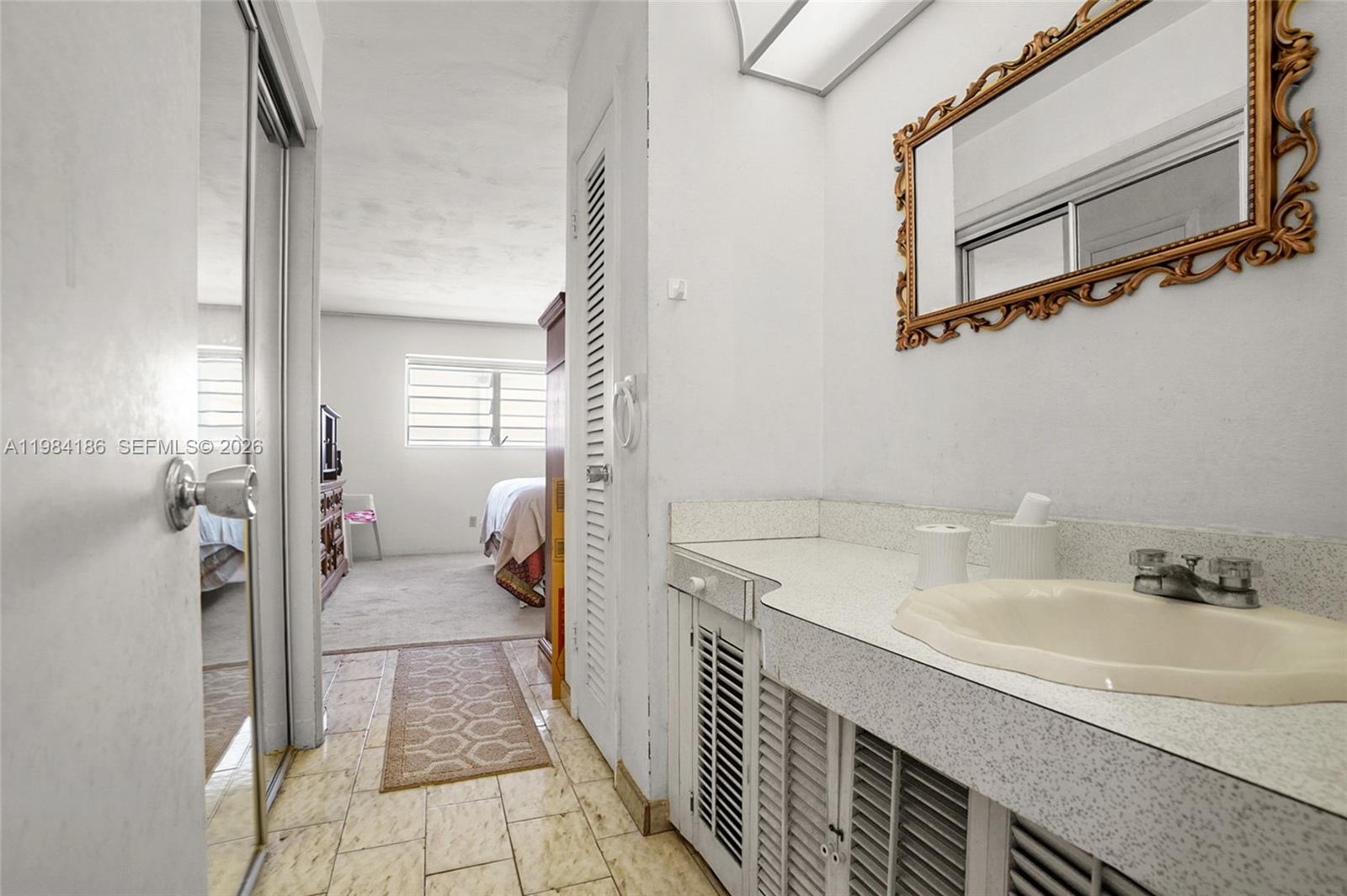 FIFTH HORIZONS CONDO - Residential