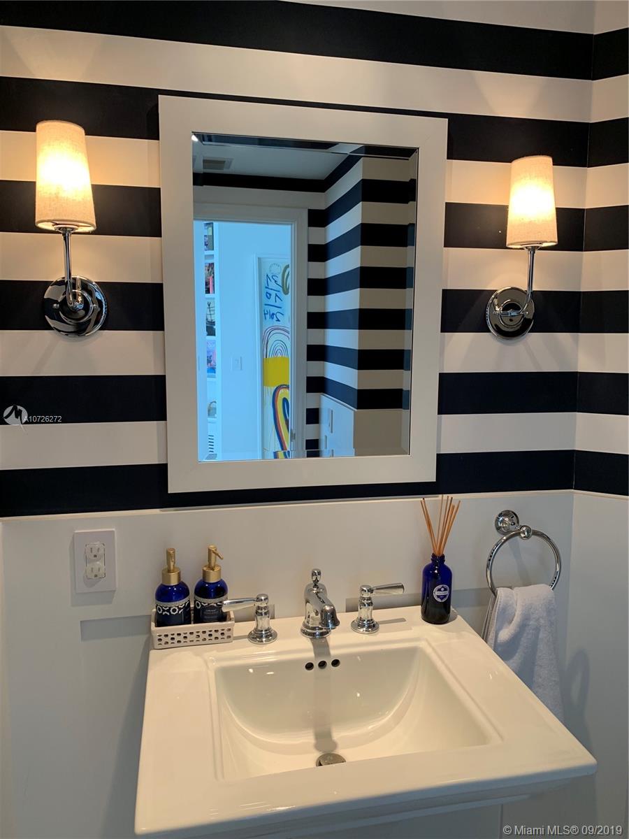 akoya condo - Residential Lease