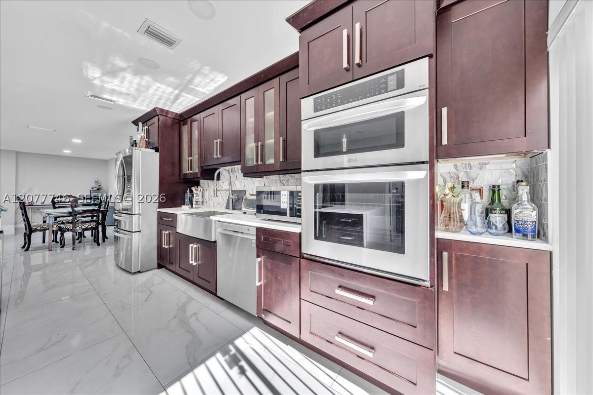 4543 NW 90th Ave