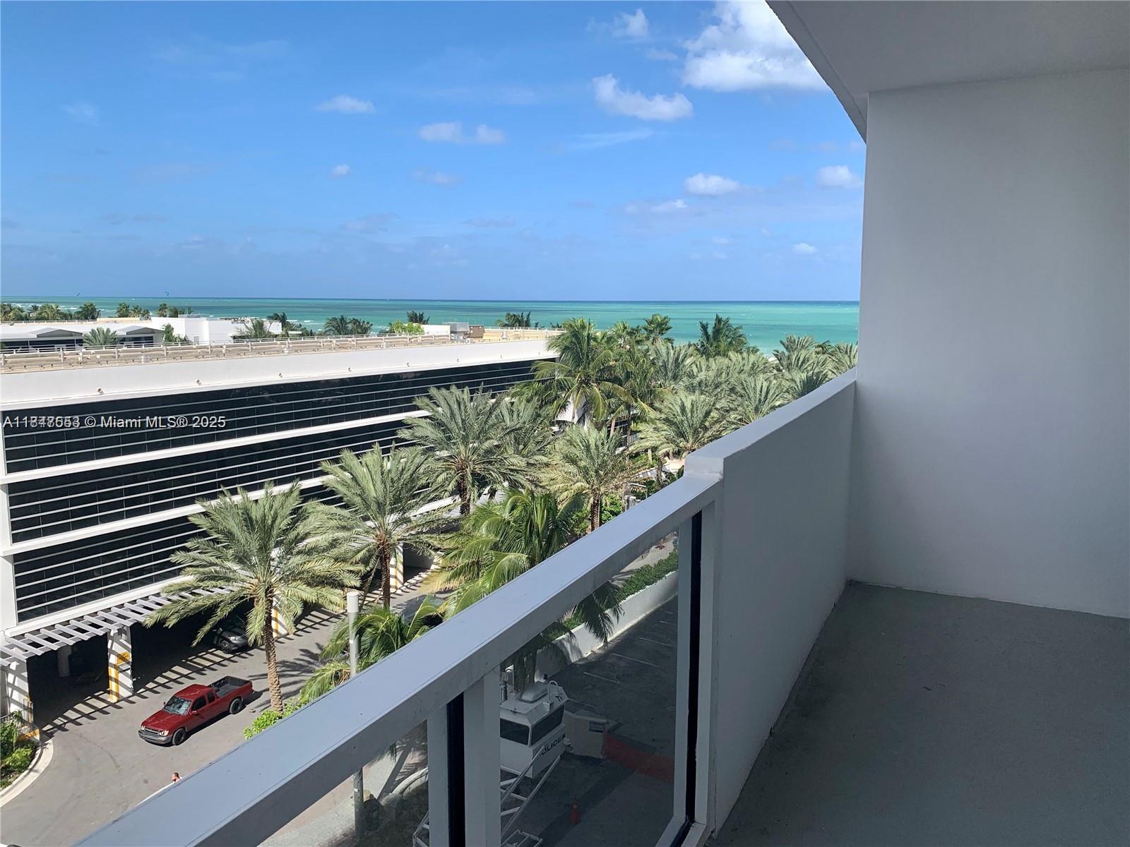100 Lincoln Rd 635