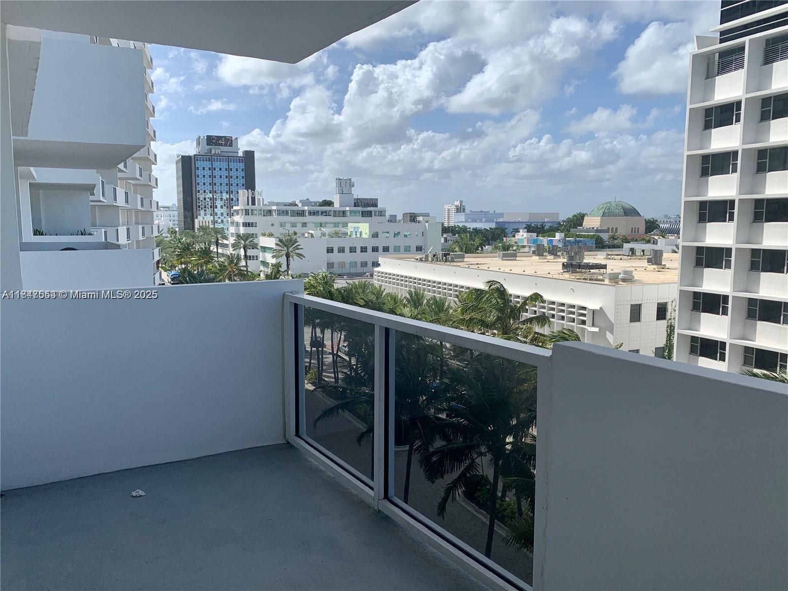 100 Lincoln Rd 635