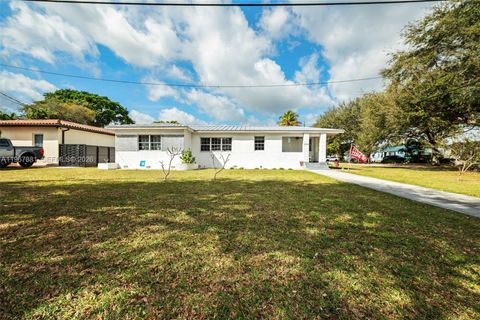 296 Navajo St Miami Springs FL 33166