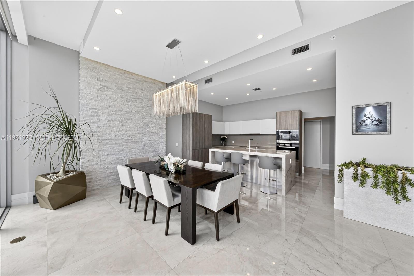 BISCAYNE BEACH CONDO - Residential