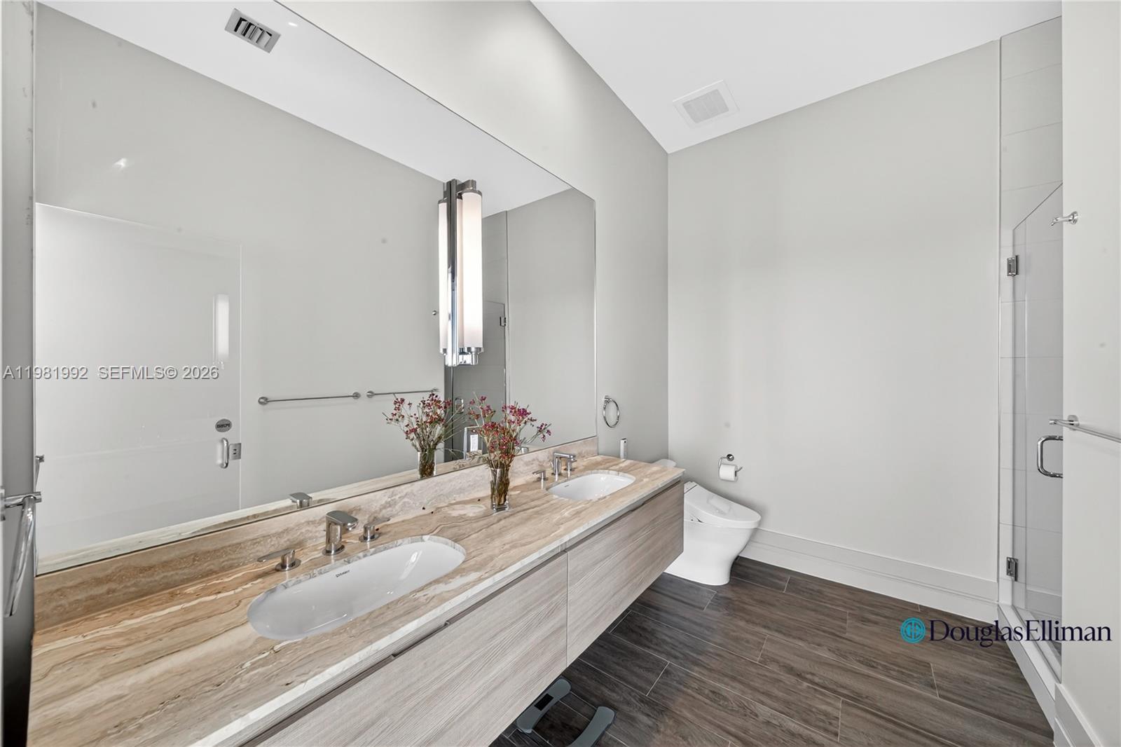 BISCAYNE BEACH CONDO - Residential