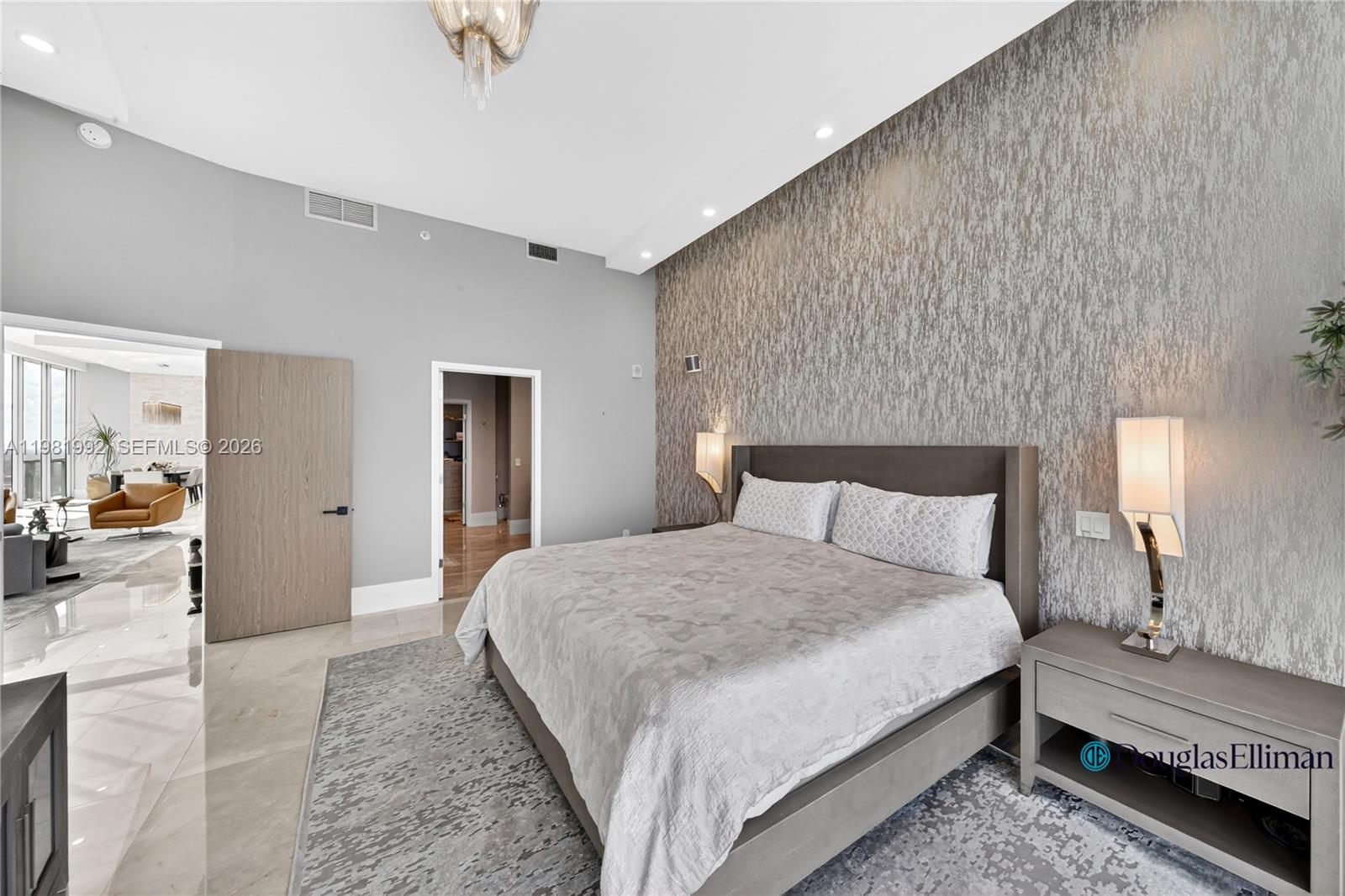 BISCAYNE BEACH CONDO - Residential