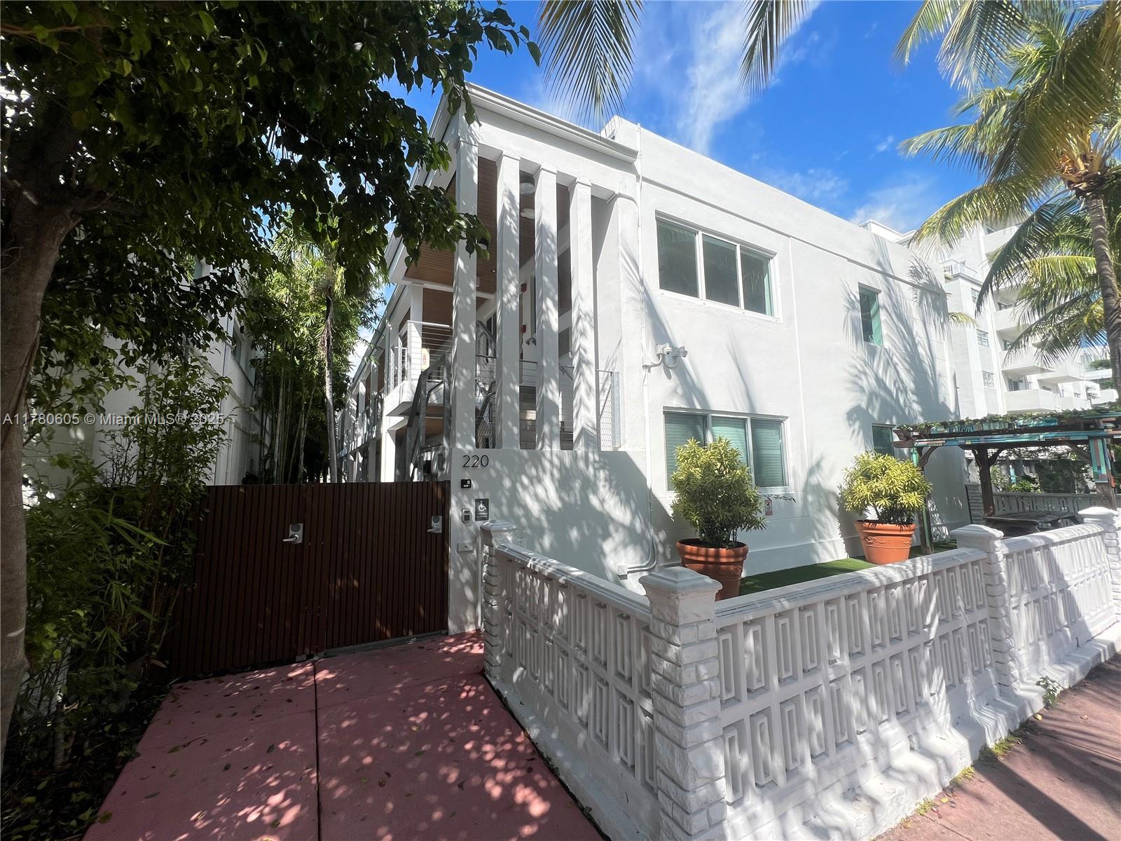 Rental Property at 220 Collins Ave 7B, Miami Beach, Miami-Dade County, Florida - Bathrooms: 1  - $1,750 MO.