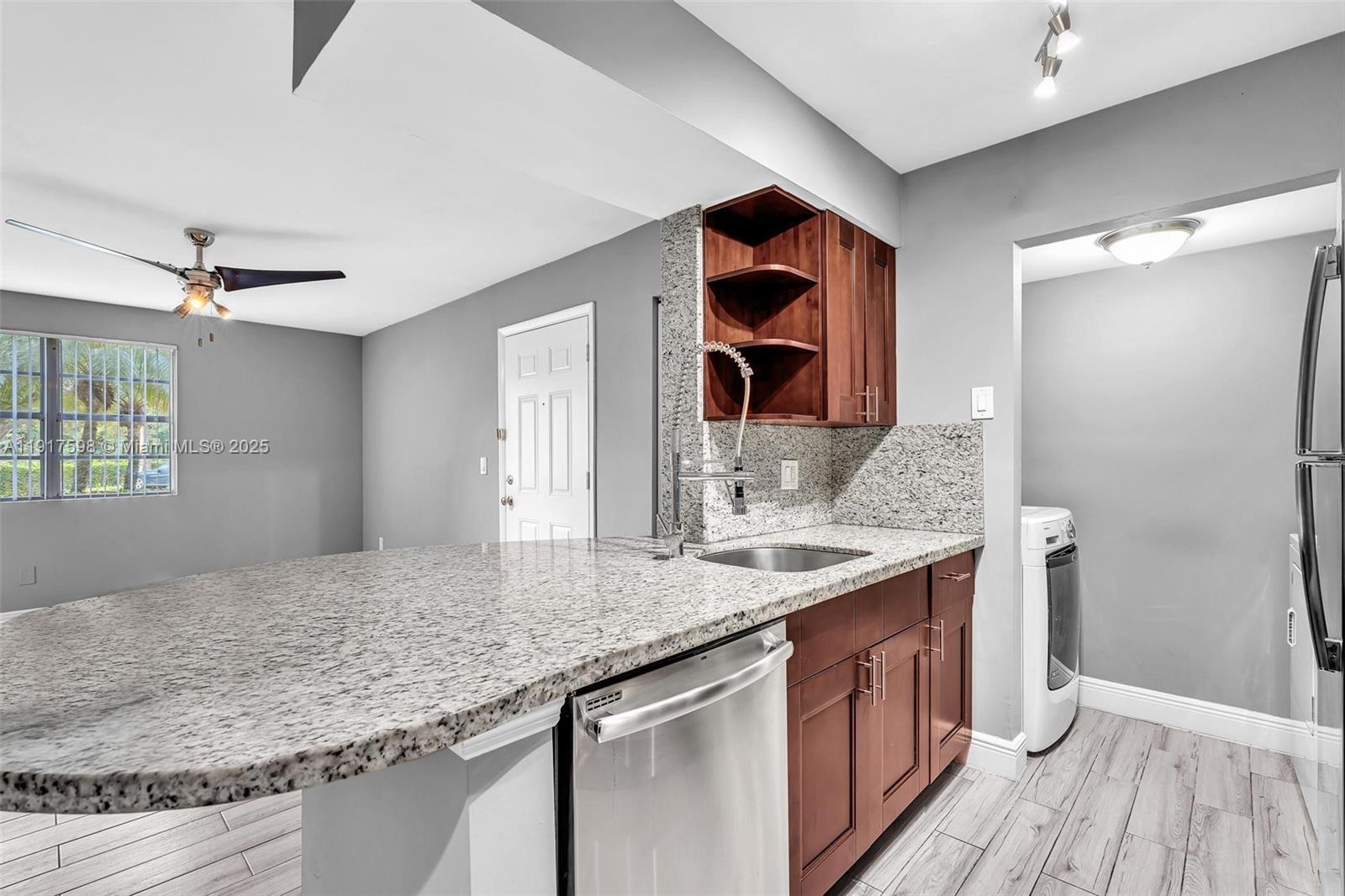 ROYAL POINCIANA CONDO - Residential Lease