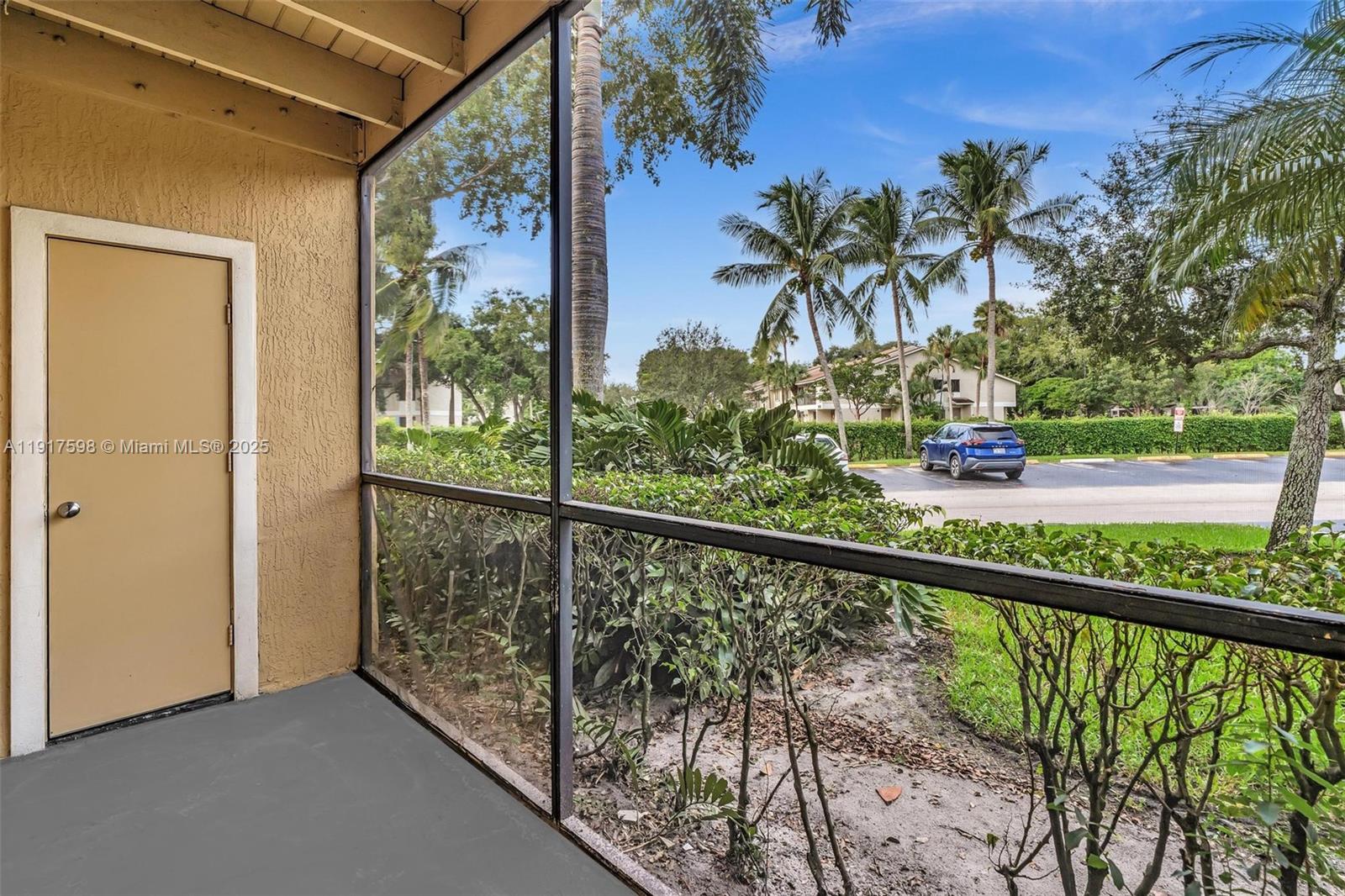 ROYAL POINCIANA CONDO - Residential Lease