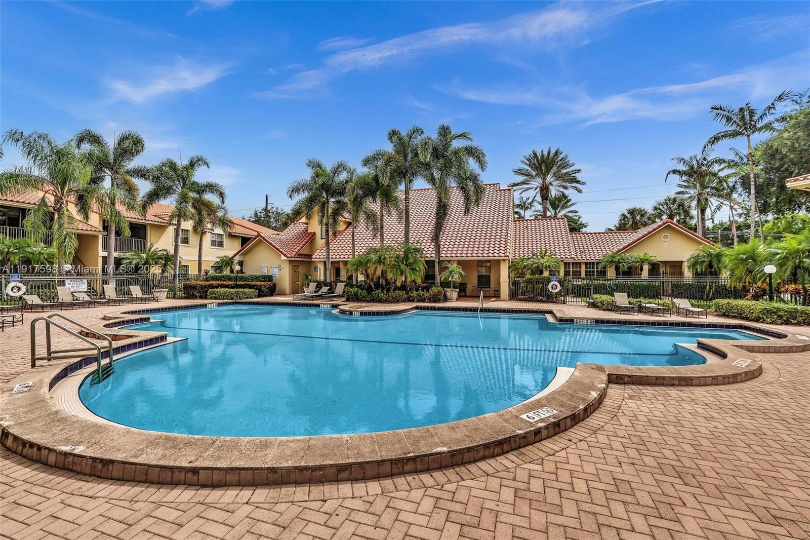 ROYAL POINCIANA CONDO - Residential Lease