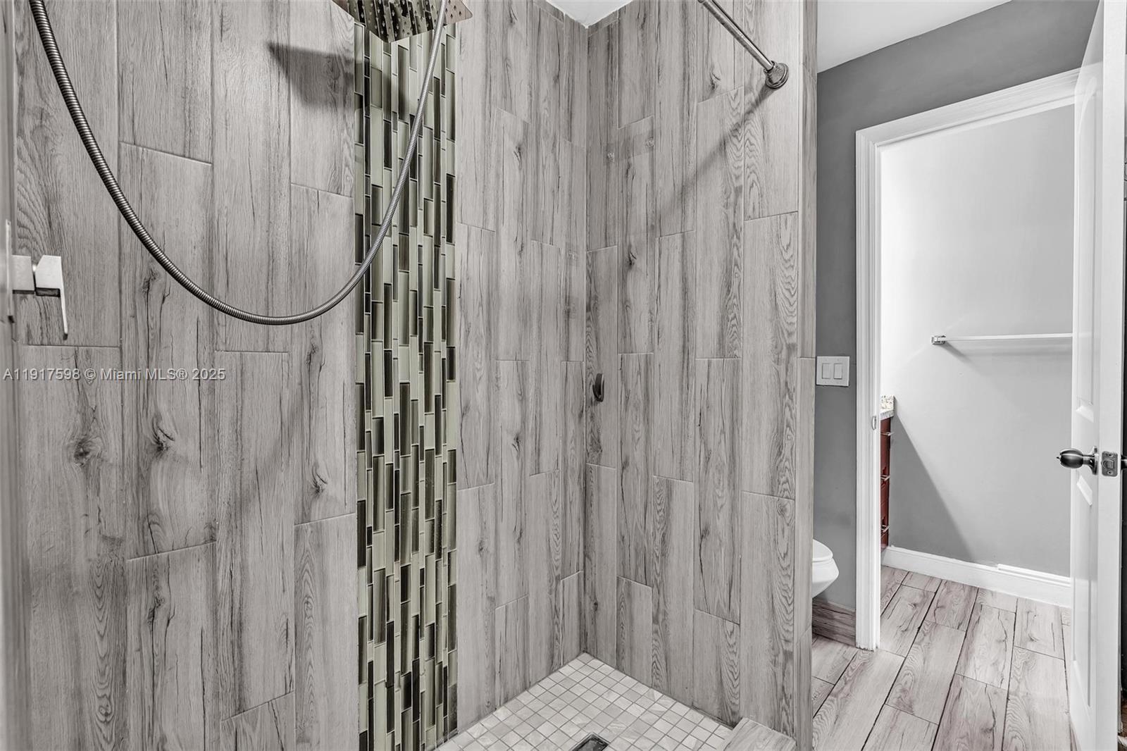 ROYAL POINCIANA CONDO - Residential Lease