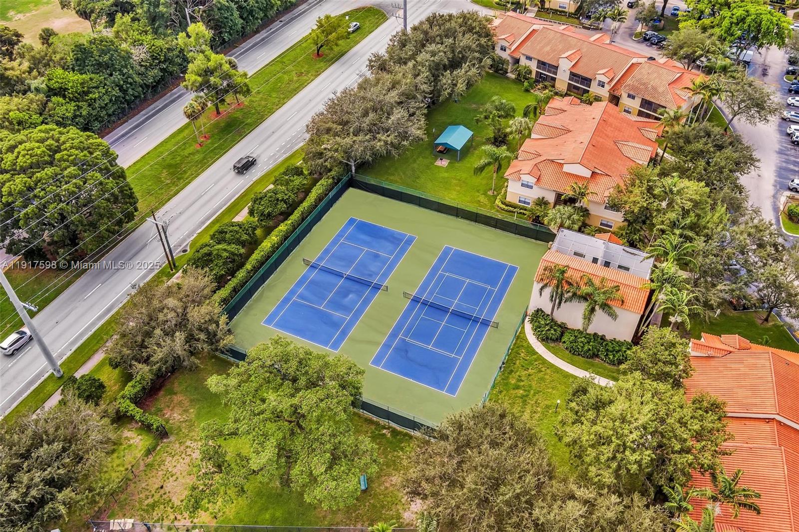 ROYAL POINCIANA CONDO - Residential Lease