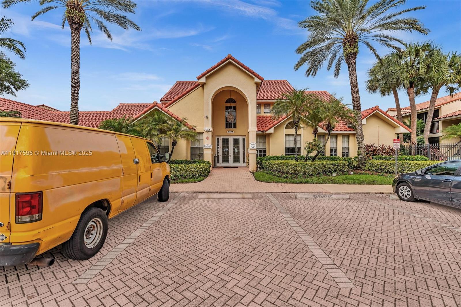 ROYAL POINCIANA CONDO - Residential Lease