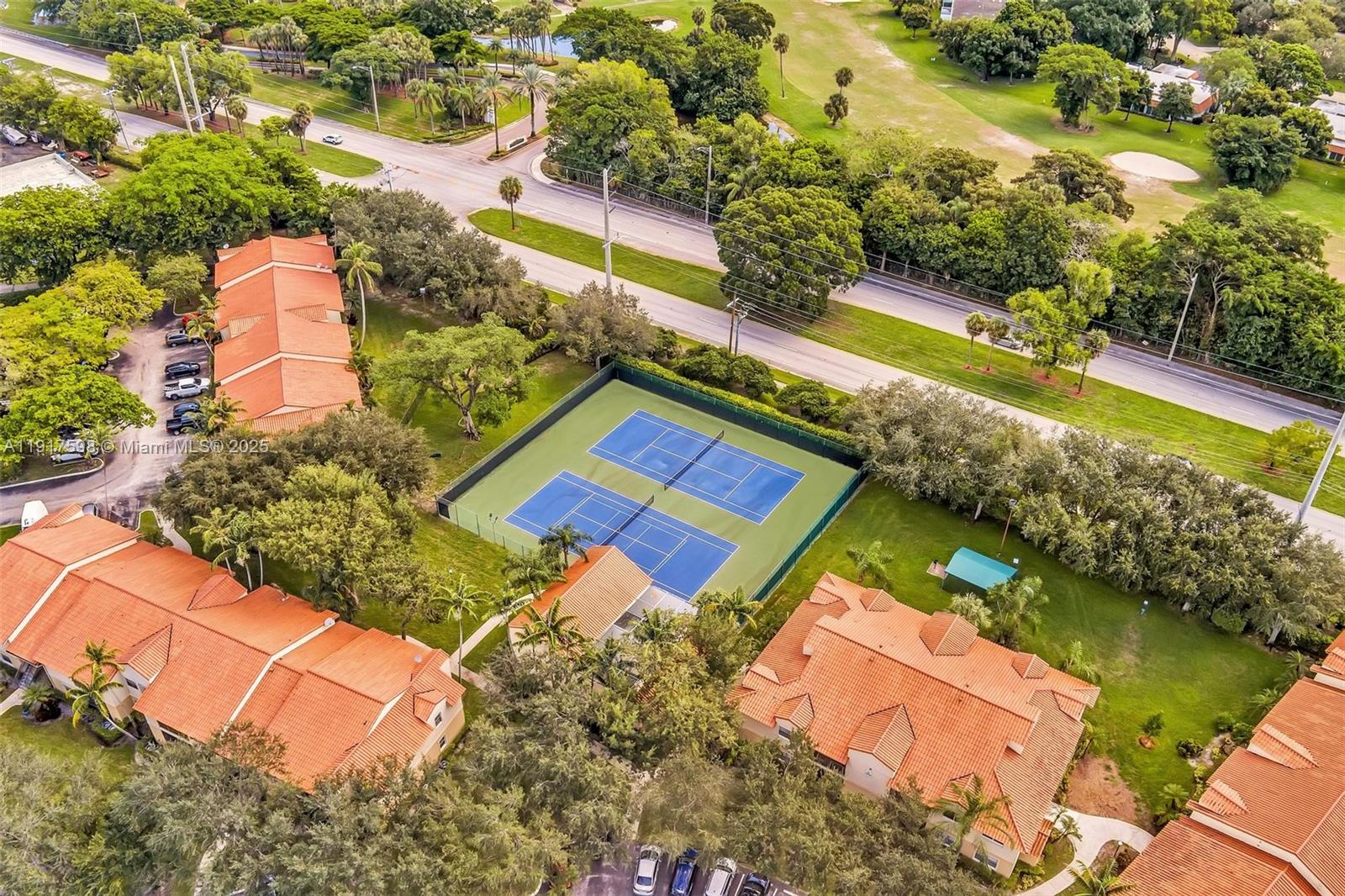 ROYAL POINCIANA CONDO - Residential Lease