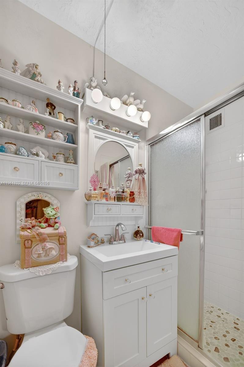 NUTMEG ESTATES - Residential