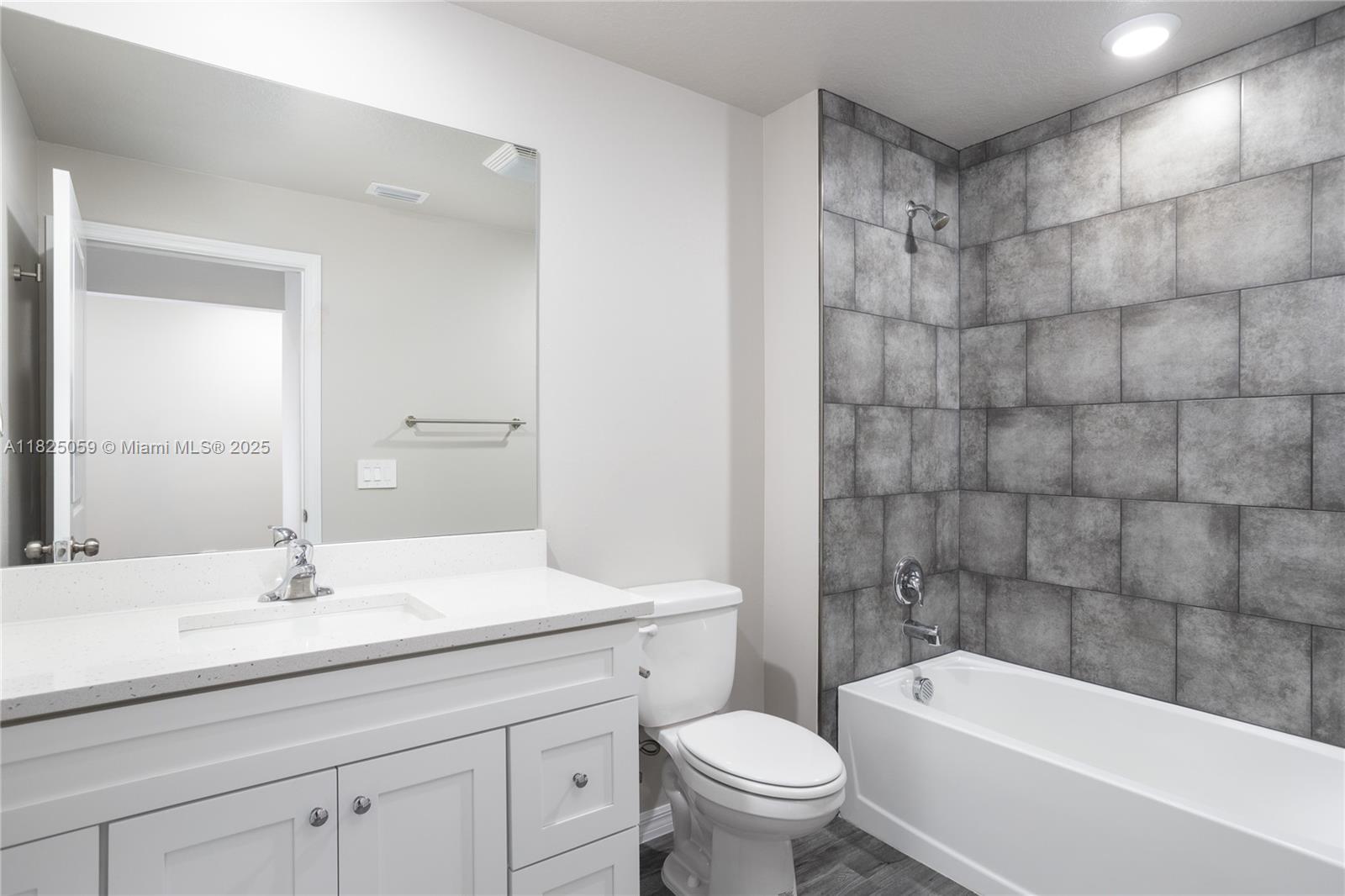 PORT MALABAR UNIT 11 - Residential