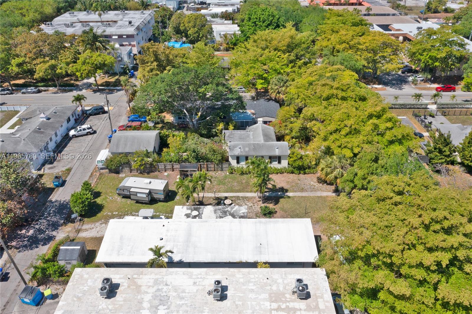 HOLLYWOOD - Residential