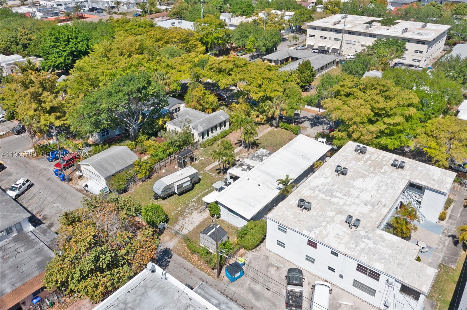 HOLLYWOOD - Residential