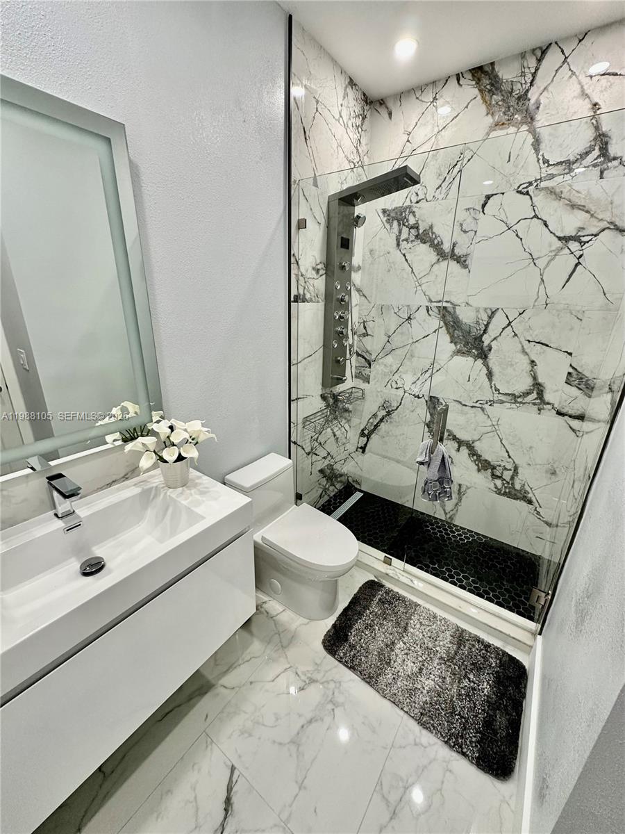 SILVER PALM EAST SEC THRE - Residential