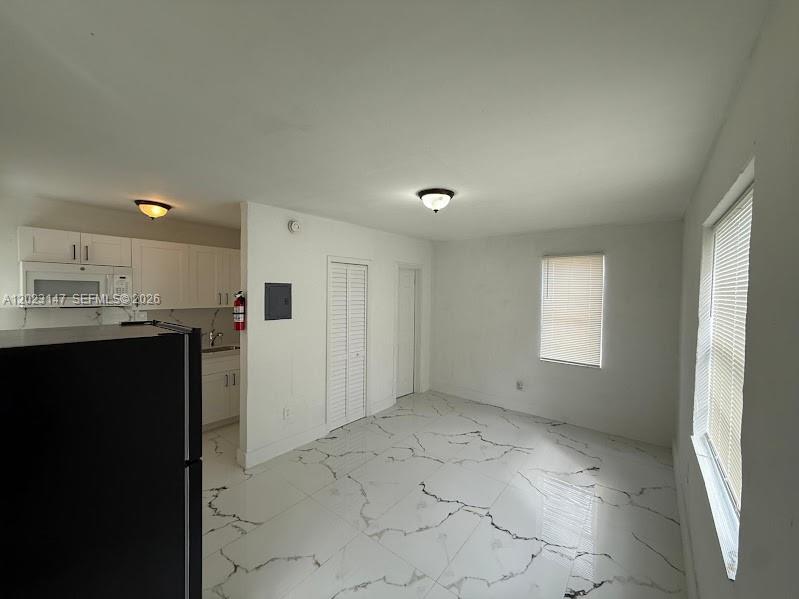 HIALEAH HEIGHTS - Residential Income