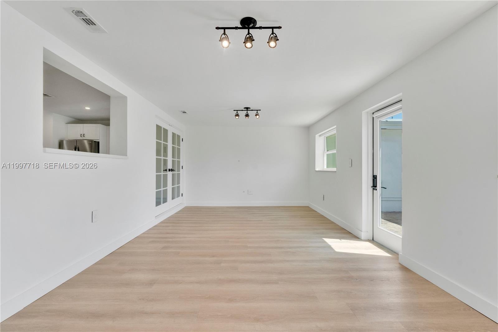 BIRD RD HIGHLANDS - Residential Income