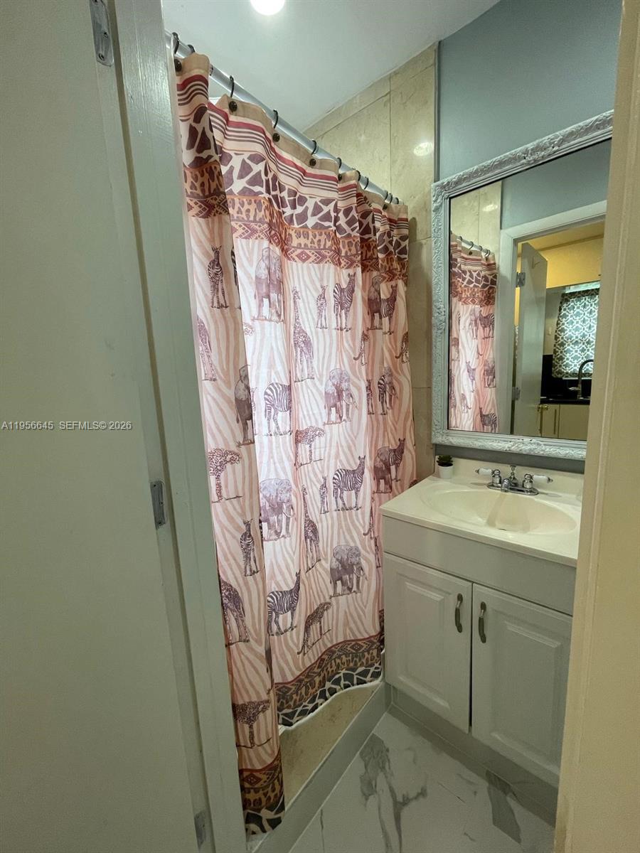 RO-LEN ACRES 1ST ADD - Residential Lease