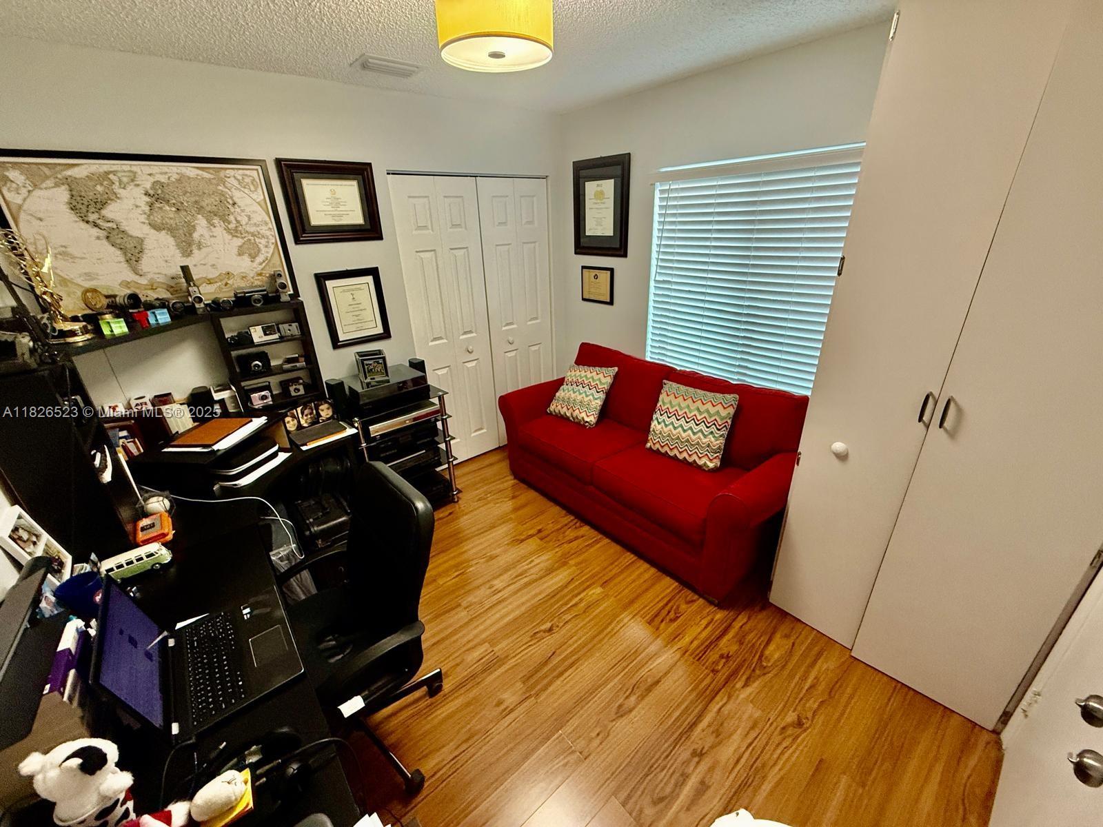 SILVER LAKES PHASE III - Residential