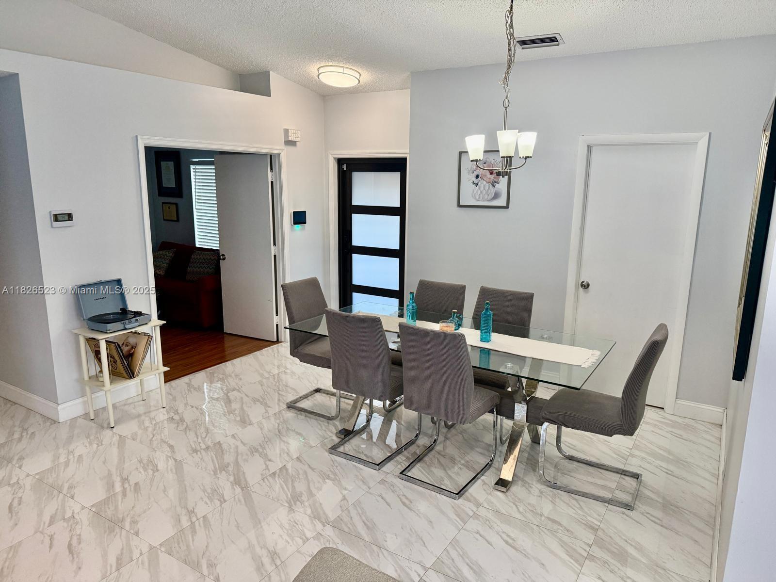 SILVER LAKES PHASE III - Residential