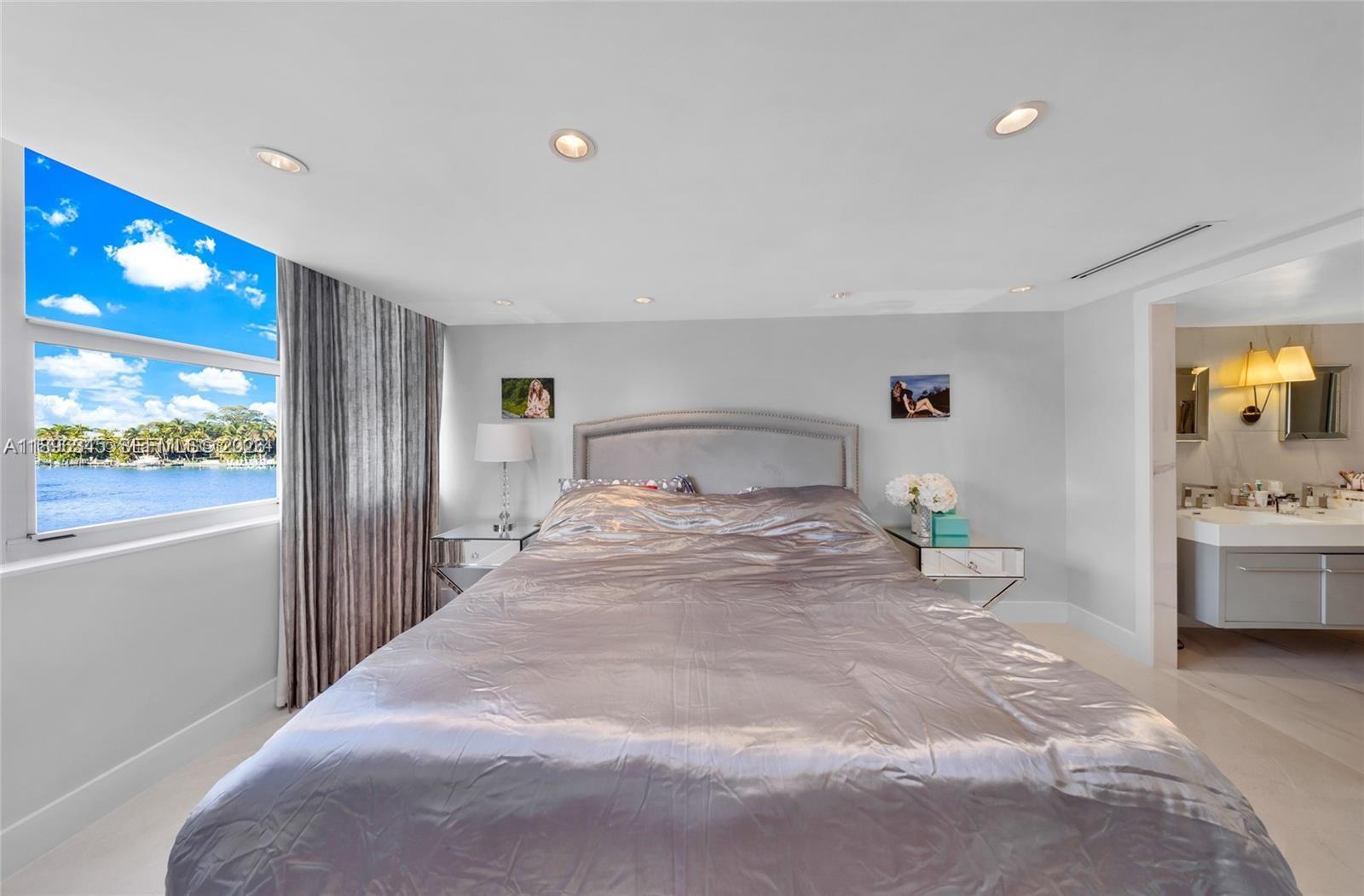 5838 CONDOMINIUM - Residential