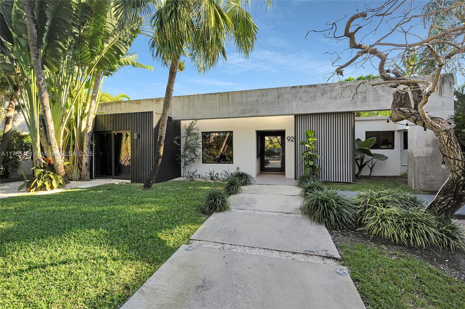 Property for Sale at 92 W Mashta Dr, Key Biscayne, Miami-Dade County, Florida - Bedrooms: 4 
Bathrooms: 3  - $3,480,000
